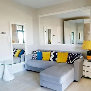 https://appartamento-via-riccardo-lombardi-29.in-sardinia.net