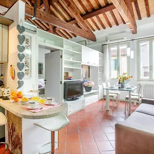 https://duplex-apartment-in-centro-storico.emilia-romagnahotels.net